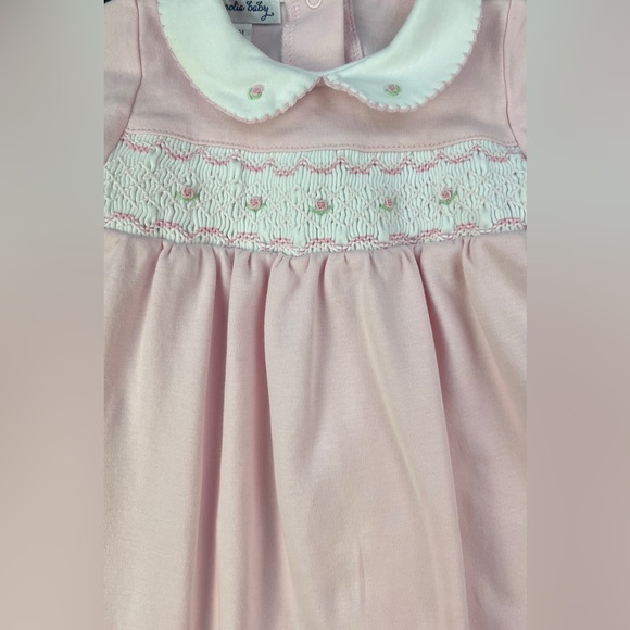 NWOT MAGNOLIA BABY Mia’s Classics Solid Smocked Footie - 3M - Picture 3 of 4